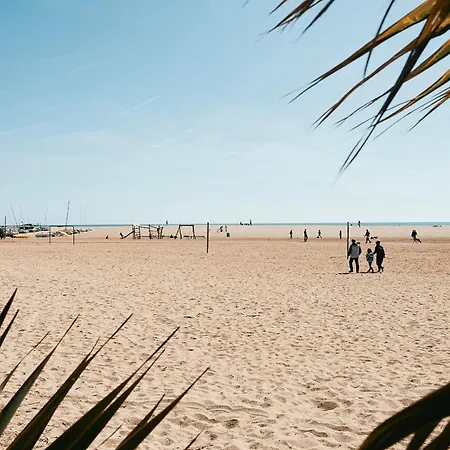 30Min To Barcelona, Groups Families, Ac Wifi, Beach Stylish House Holiday home Premia De Mar